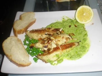 Rezept: Fischfilet auf Wasabi-Erbspüree Fischfilet auf Wasabi-Erbspüree - Rezept