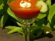 Gazpacho mit Mozzarella, ein Apéritif mal anders. - Rezept