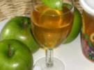 Pom, Pom, Pom, Apfelsaft mit ....... (In Französisch ein Apfel ist eine "Pomme"). - Rezept