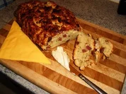 Kräuter-Salami-Brot - Rezept