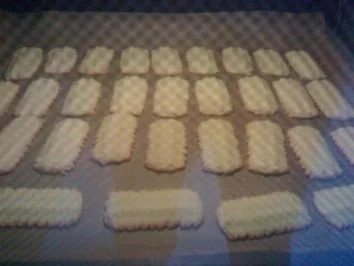 Rezept: Spritzgebäck, Teig für den Fleischwolf Bild Nr. 4 Spritzgebäck, Teig für den Fleischwolf - Rezept - Bild Nr. 4