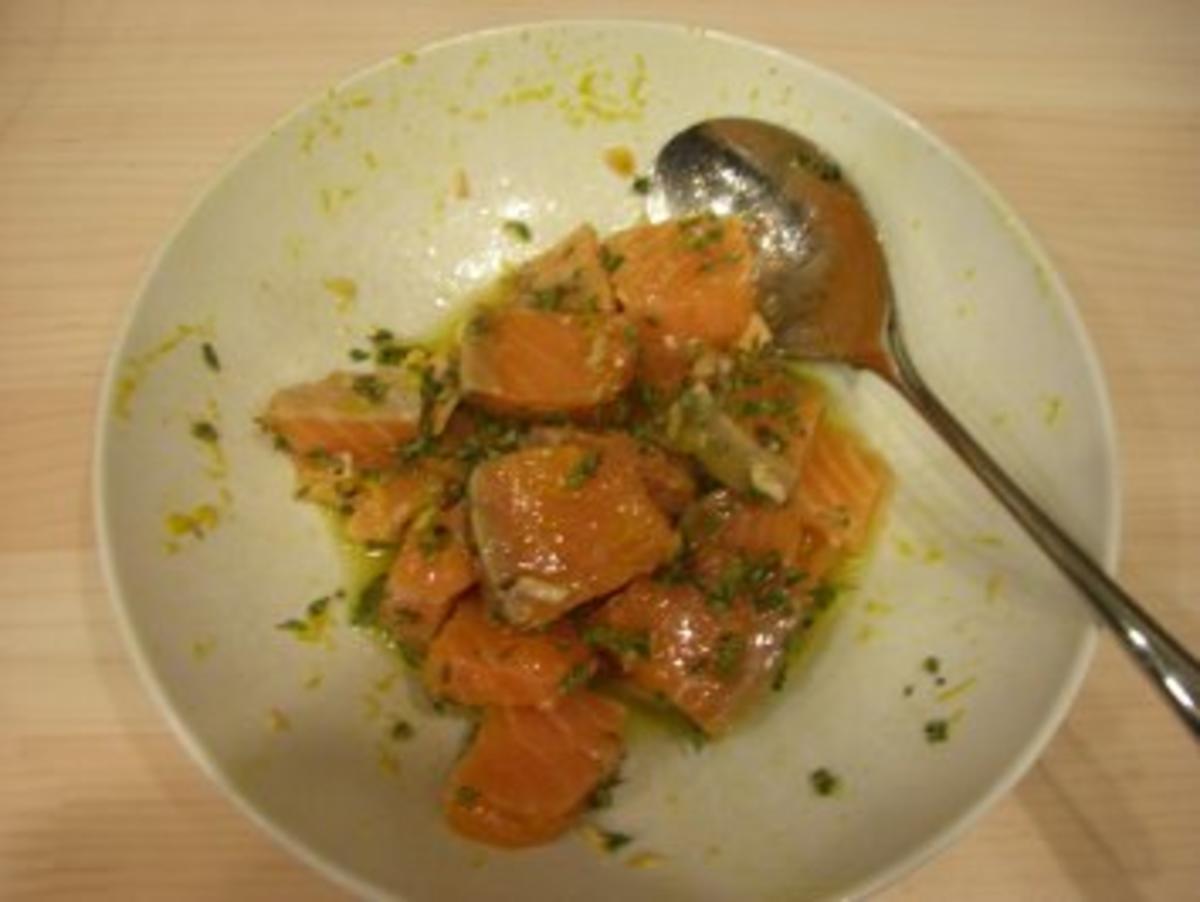 Lachs-Pasta mit Orangen-Thymian-Sauce - Rezept - Bild Nr. 2