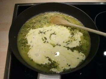 Rezept: Lachs-Pasta mit Orangen-Thymian-Sauce Bild Nr. 4 Lachs-Pasta mit Orangen-Thymian-Sauce - Rezept - Bild Nr. 4