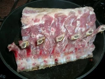Glasiertes Schweinscarrée am Stück an Gemüse mit Möhren-Kartoffel-Pürree - Rezept - Bild Nr. 4