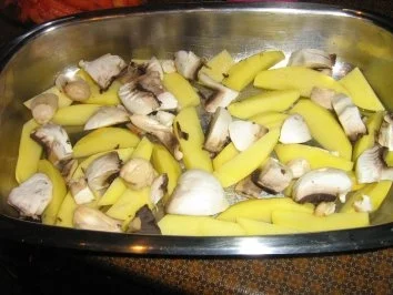 Rezept: Kalbssteak im Speckmantel auf Kartoffelgemüse überbacken. Bild Nr. 4 Kalbssteak im Speckmantel auf Kartoffelgemüse überbacken. - Rezept - Bild Nr. 4