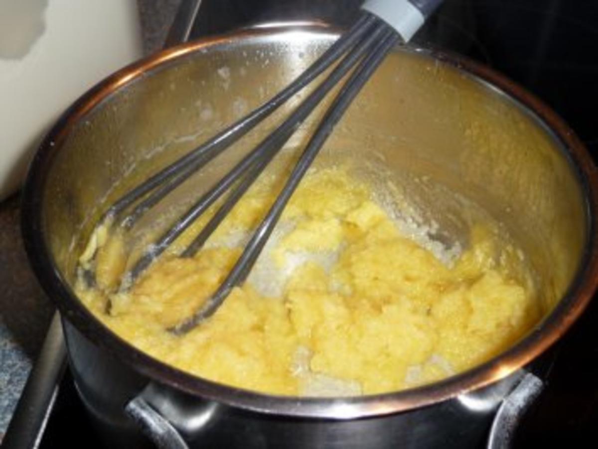 Eier in Senfsoße im Kartoffelnest - Rezept - Bild Nr. 6