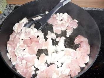 Teigtaschen mit Geflügelfüllung und Schafskäse - Rezept - Bild Nr. 7