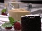 Geeister Milchkaffee mit Himbeerkompott und Vanillesoße - Rezept