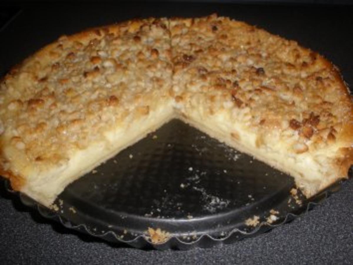 Rezept: Käse-Toffee-Tarte mit Macadamia Käse-Toffee-Tarte mit Macadamia - Rezept