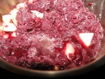 Gäänsekeule mit Apfelrotkohl und Knödel             (Fotos sind hochgeladen) - Rezept - Bild Nr. 2