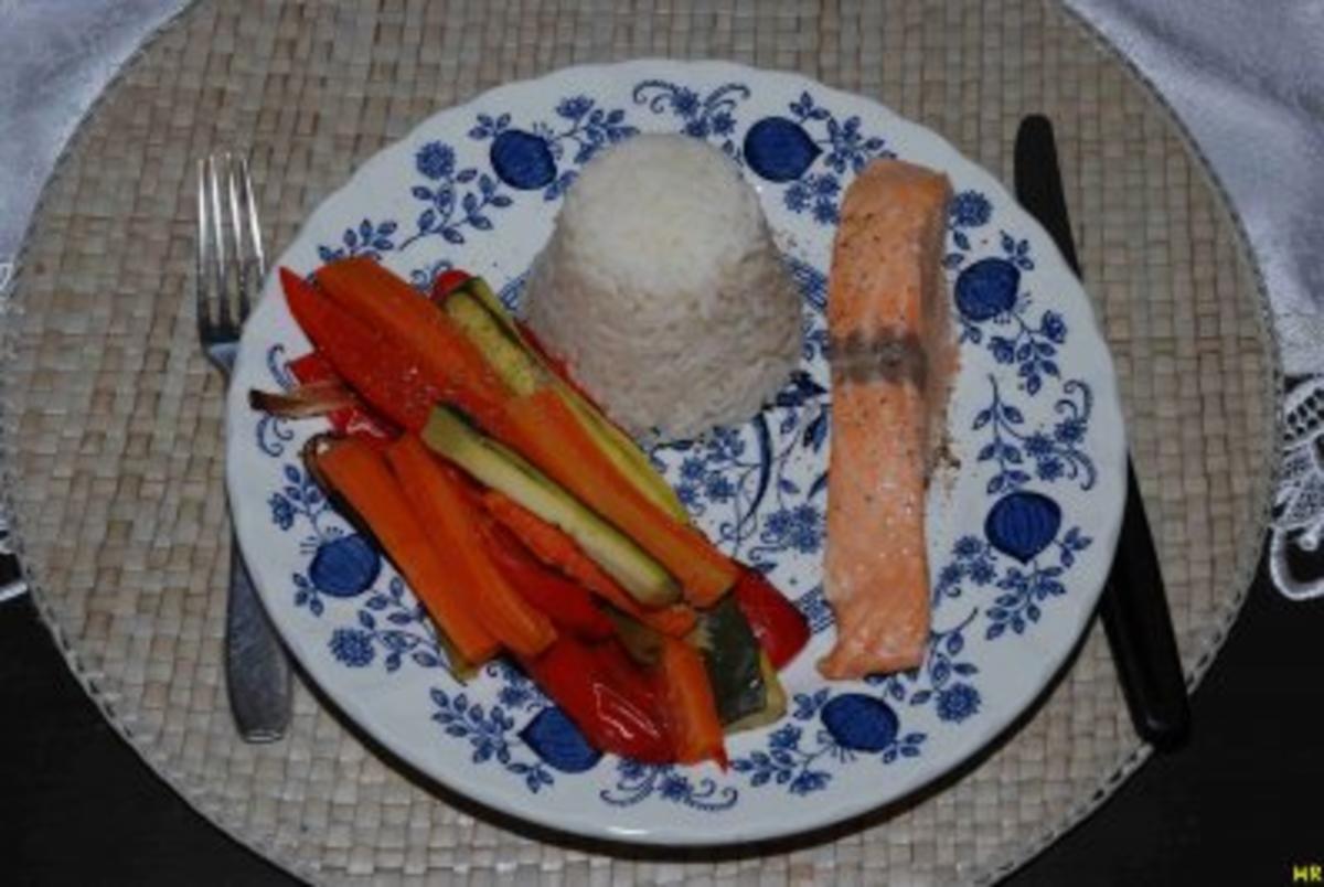 Fisch : Geräucherter Lachs mit Gemüse und Reis - Rezept