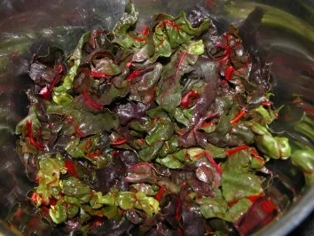 Mangold nach mediterraner Art - Rezept - Bild Nr. 3