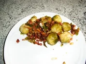 Rosenkohl mit Schinken und Mandeln - Rezept