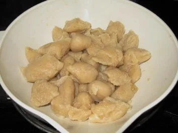 Klare Rindfleischsuppe mit Mehlklößchen (Schwemmklößchen) - Rezept - Bild Nr. 5