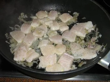 Rezept: Pangasius in Kräutersauce mit Spaghetti Bild Nr. 4 Pangasius in Kräutersauce mit Spaghetti - Rezept - Bild Nr. 4