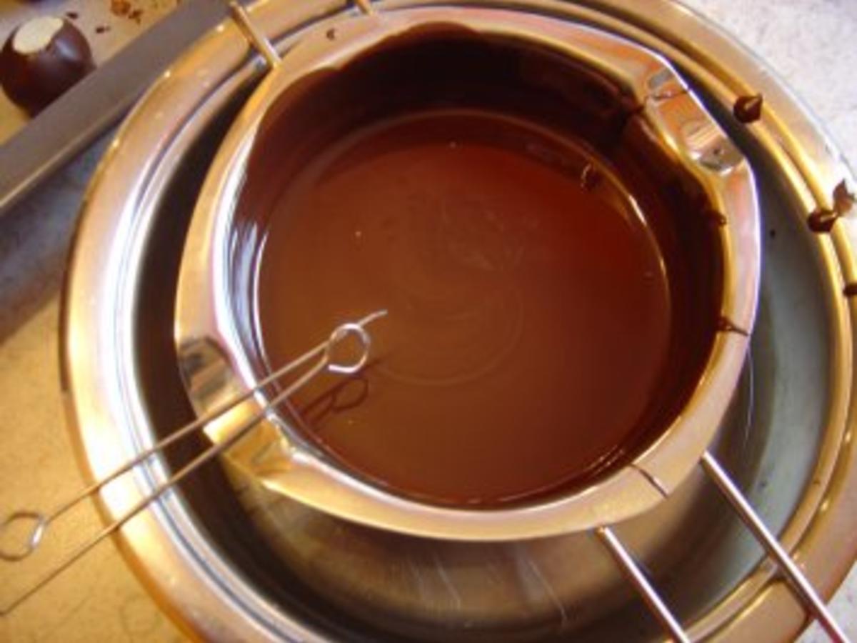 Marzipan Konfekt mit Rumrosinen - einfach - 440 kcal/100g