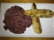 Rote-Bete-Risotto mit gebratenen Birnenspalten in Mandelkruste - Rezept