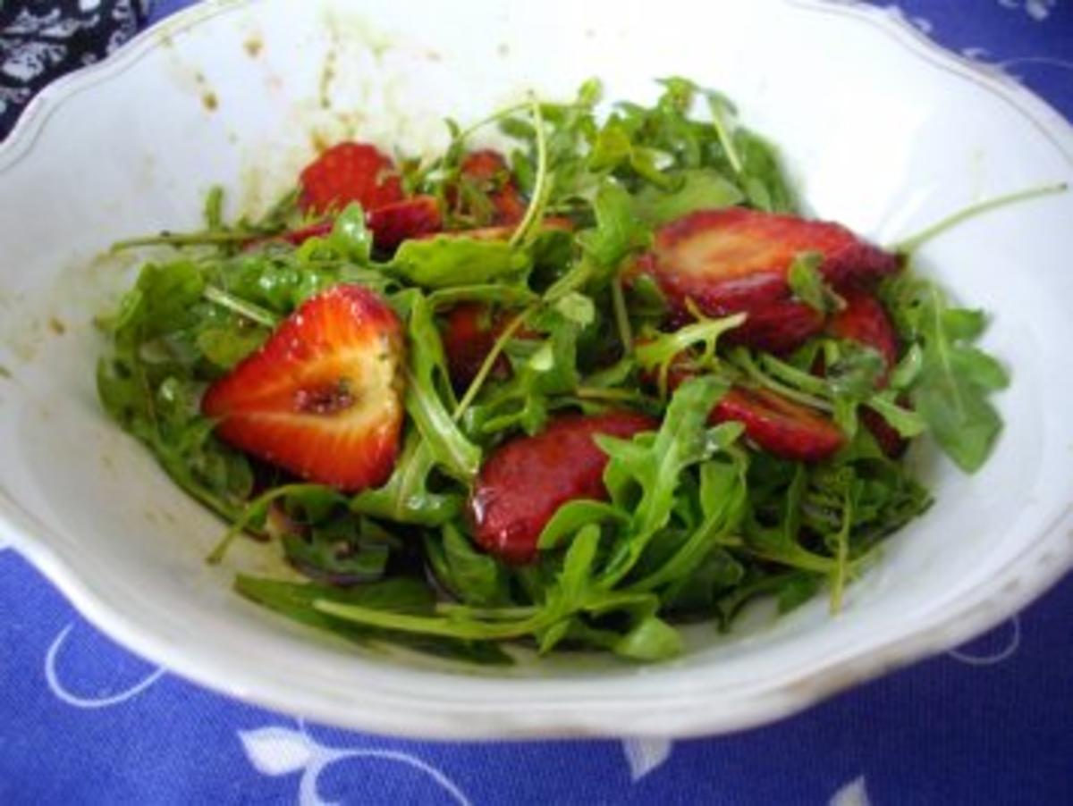 Erdbeer- Rucola- Salat - Rezept - Bild Nr. 2