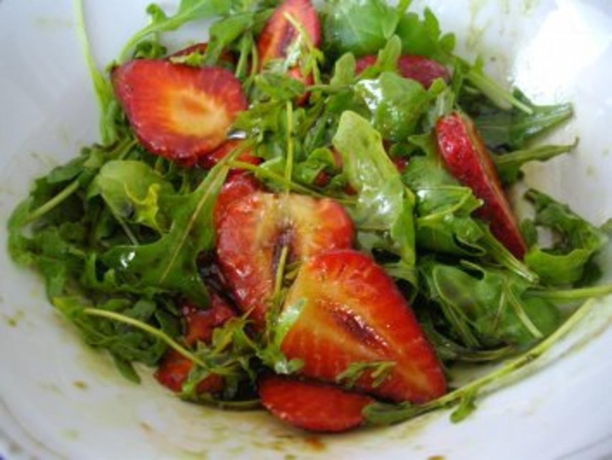 Erdbeer- Rucola- Salat - Rezept