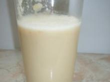Drinks: A-Manda-Milch - Rezept