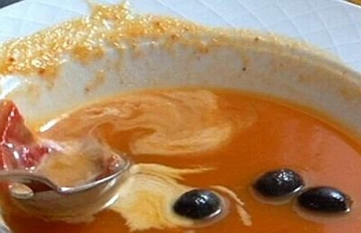 Paprika-Aprikosen-Suppe mit Chorizo-Parfait - Rezept