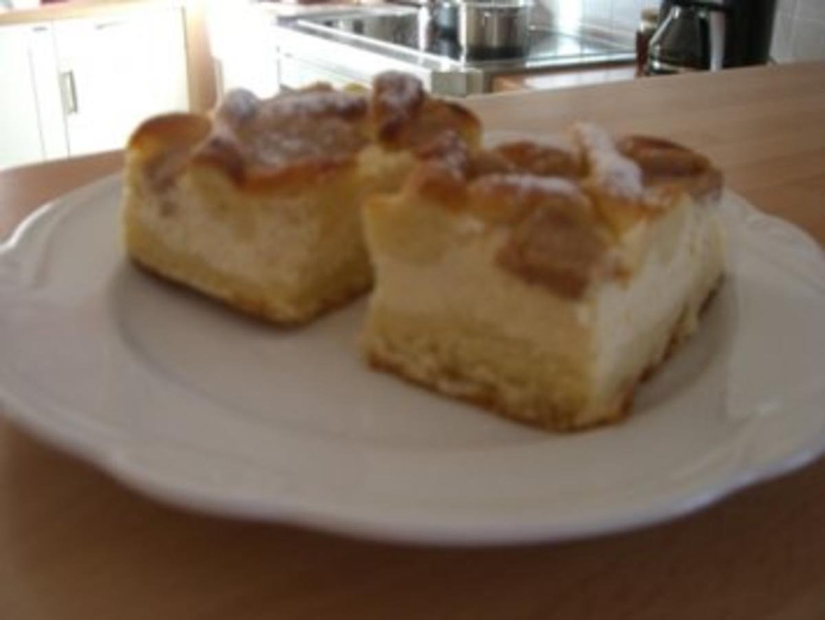 Bilder für Käsekuchen auf Hefeteig - Rezept