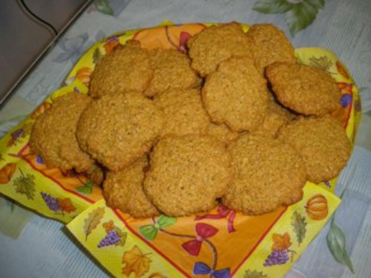 Haferflockenplätzchen oder Haferflockenkekse - Rezept - kochbar.de