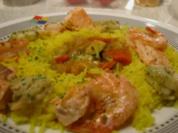 Gelbe Reispfanne mit Garnelen - Rezept
