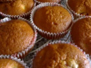 Rezept: Vanillige Kirsch Muffins Bild Nr. 3 Vanillige Kirsch Muffins - Rezept - Bild Nr. 3