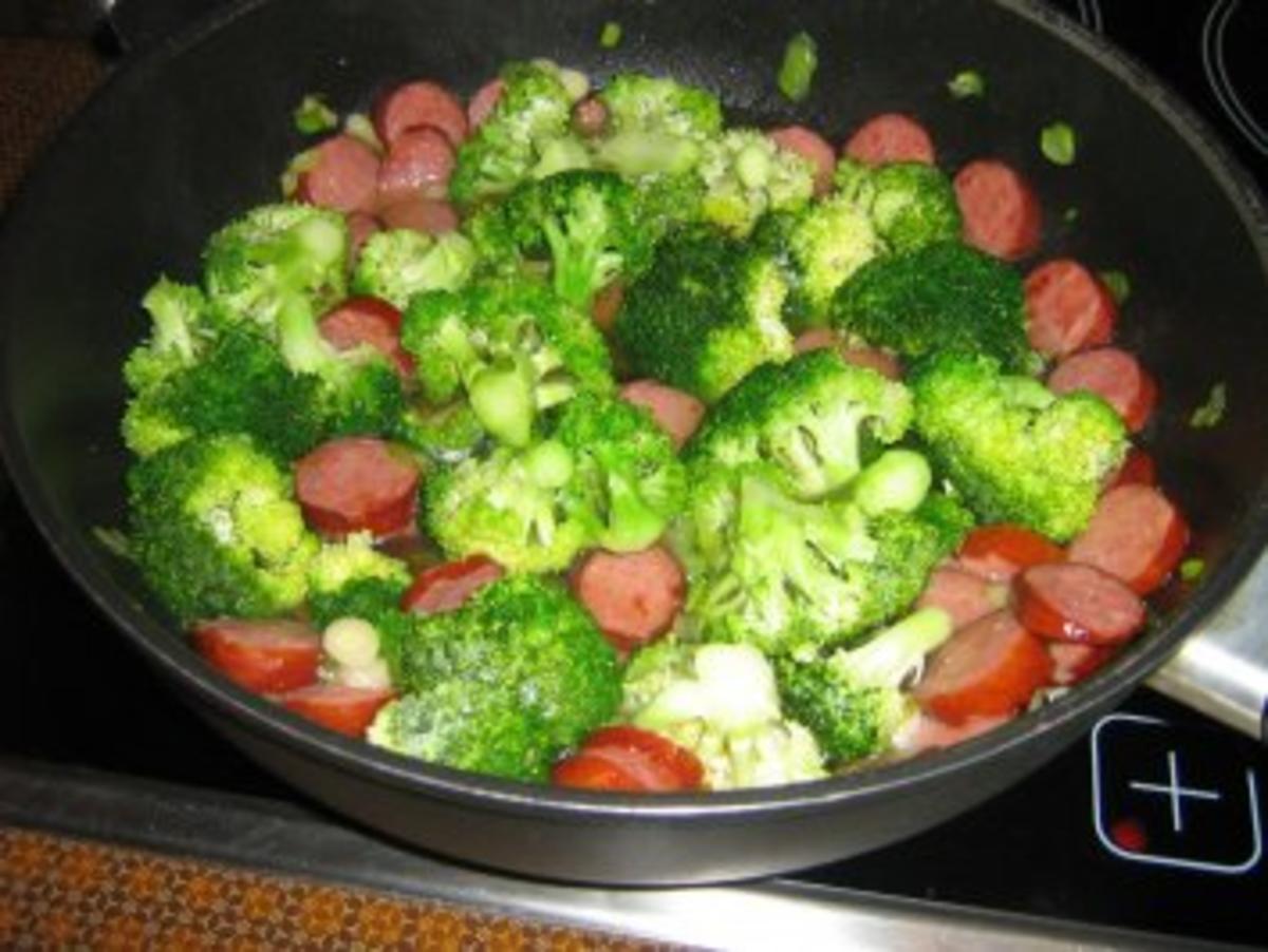 Broccoli-Wurst-Nudelpfanne - Rezept - Bild Nr. 6