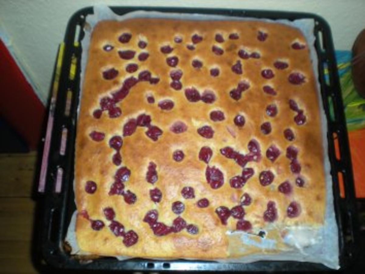 Bilder für Kuchen: Quark-Kirsch-Kuchen Rezept