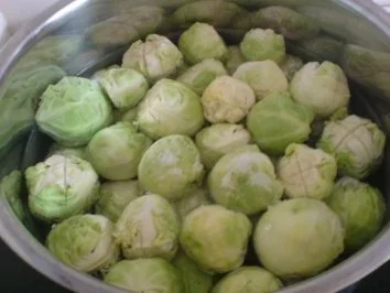 Rezept: Rinderroulade mit Rosenkohl-Gemüse Bild Nr. 14 Rinderroulade mit Rosenkohl-Gemüse - Rezept - Bild Nr. 14