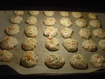 Rezept: Bunter Kokos-Traum, Enkel Marcels Lieblingskekse... Bild Nr. 3 Bunter Kokos-Traum, Enkel Marcels Lieblingskekse... - Rezept - Bild Nr. 3