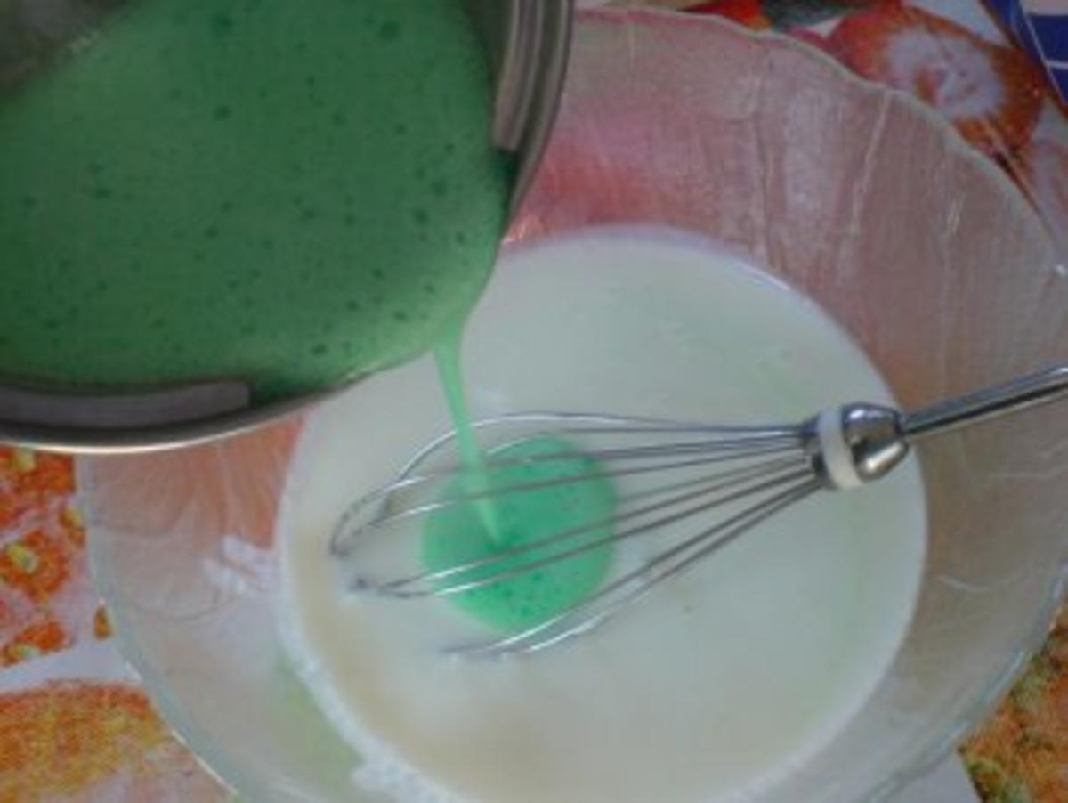 Buttermilchspeise - Waldmeister - Rezept - Bild Nr. 6