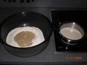 Rezept: Weihnachtsstollen Bild Nr. 7 Weihnachtsstollen - Rezept - Bild Nr. 7