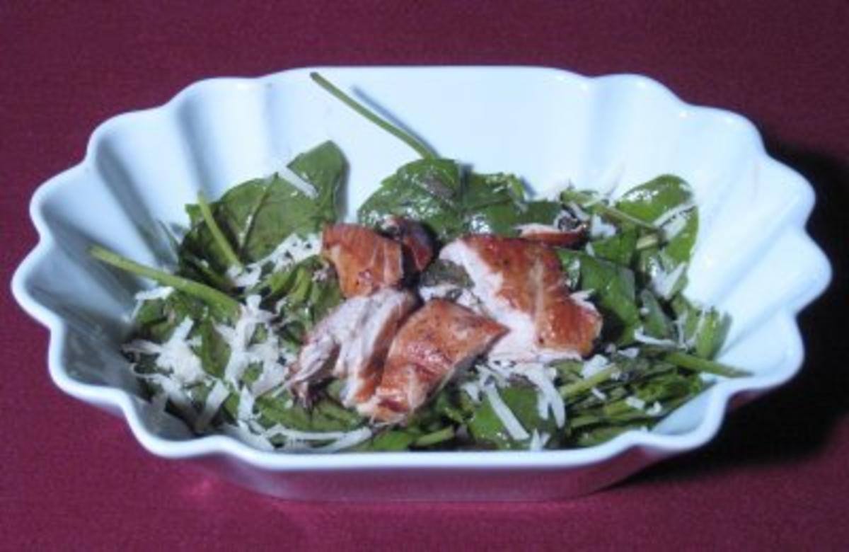 Spinat-Salat mit geräucherter Putenbrust - Rezept
