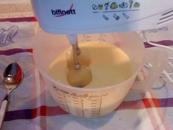 Rezept: Cappuccino - Aprikosen - Schnitten Bild Nr. 2 Cappuccino - Aprikosen - Schnitten - Rezept - Bild Nr. 2