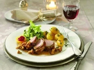 Fleisch : Rehrücken im Preiselbeer-Speckmantel - Rezept - Bild Nr. 2