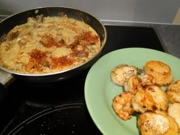 Jakobsmuscheln in Rahmsoße mit Spinat und Pilze - Rezept - Bild Nr. 4