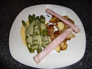Grüner Spargel mit Orangensauce - Rezept