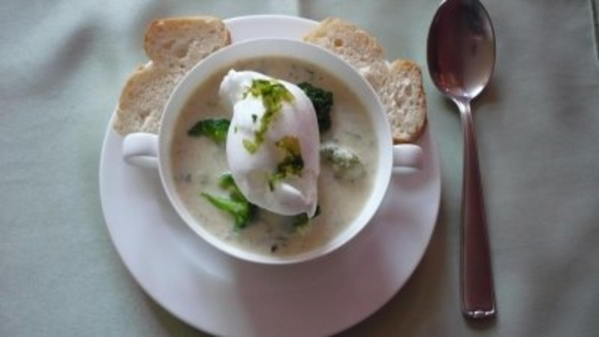 Broccoli – Blumenkohl – Eischnee - Creme – Süppchen - Rezept - kochbar.de