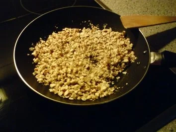 Rezept: PLÄTZCHEN: Haselnußtaler Bild Nr. 4 PLÄTZCHEN: Haselnußtaler - Rezept - Bild Nr. 4