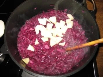 Rezept: Apfelrotkohl Bild Nr. 3 Apfelrotkohl - Rezept - Bild Nr. 3