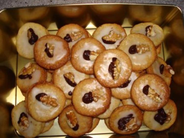 Walnusstaler Ich liebe sie! ;-) - Rezept mit Bild Walnusstaler Ich liebe sie! ;-) - Rezept mit Bild