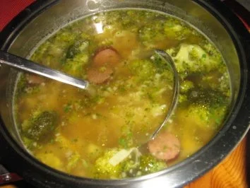 Brokkoli - Nudelsüppchen mit Puffereinlage - Rezept - Bild Nr. 2