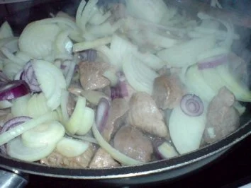 Gulasch mit Champignons - Rezept - Bild Nr. 9