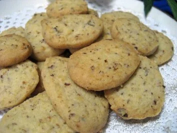 Rezept: Haselnuß-Taler ... Haselnuß-Taler ... - Rezept