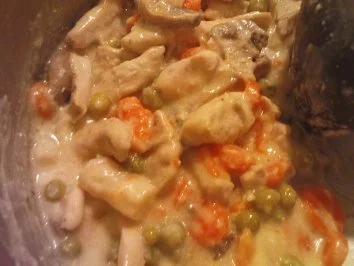 Rezept: Hühnerfrikasse Hühnerfrikasse - Rezept