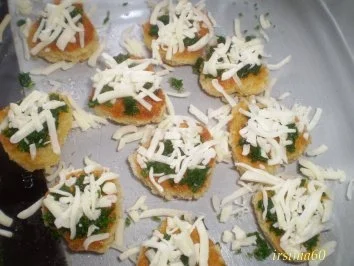 Rezept: Suppeneinlage "Herzige Croûtons" Bild Nr. 4 Suppeneinlage "Herzige Croûtons" - Rezept - Bild Nr. 4