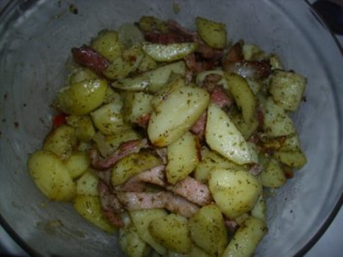 Kartoffel-Bohnen-Salat mit Schinken und lecker gefüllte Hühnerbrust - Rezept - Bild Nr. 7